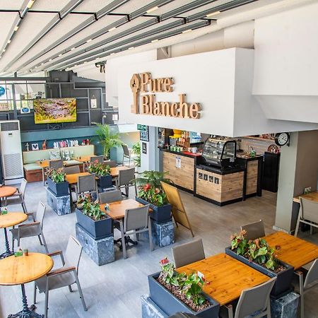 Pure Blanche Hotel Antalya Bagian luar foto