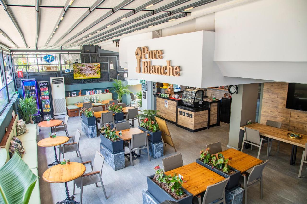 Pure Blanche Hotel Antalya Bagian luar foto